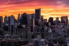 东京热一区二区三区-东京热一区二区三区的多元文化交融与城市发展